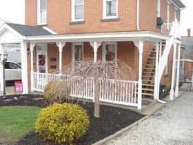 South Broadway Manor Bed & Breakfast
