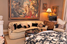 South Broadway Manor Bed & Breakfast