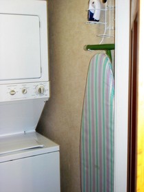 South Broadway Manor Bed & Breakfast