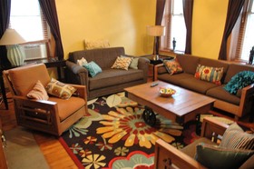 South Broadway Manor Bed & Breakfast