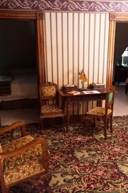 South Broadway Manor Bed & Breakfast