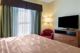Clarion Hotel & Suites University-Shippensburg
