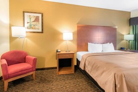 Clarion Hotel & Suites University-Shippensburg