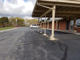 Dollar Inn