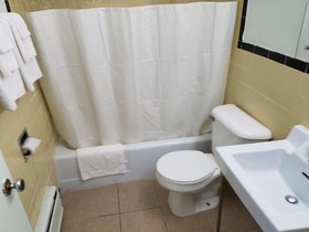 Dollar Inn