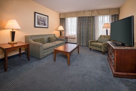 Holiday Inn Express State College @Williamsburg Square