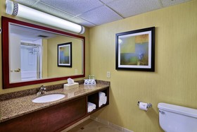 Holiday Inn Express State College @Williamsburg Square