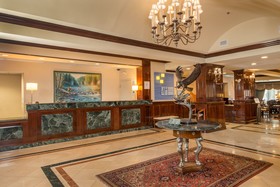 Holiday Inn Express State College @Williamsburg Square