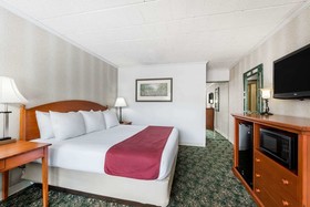Ramada by Wyndham State College Hotel & Conference Center