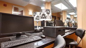 Paradise Inn & Suites
