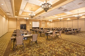 Doubletree by Hilton Washington Meadow Lands Casino Area