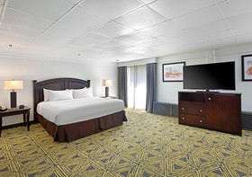 Doubletree by Hilton Washington Meadow Lands Casino Area
