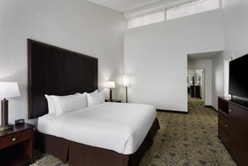 Doubletree by Hilton Washington Meadow Lands Casino Area