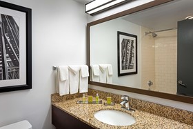 Doubletree by Hilton Washington Meadow Lands Casino Area