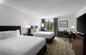 Doubletree by Hilton Washington Meadow Lands Casino Area