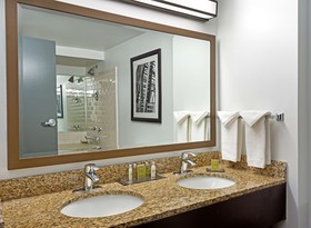 Doubletree by Hilton Washington Meadow Lands Casino Area