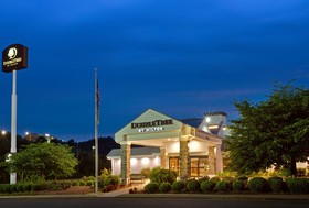 Doubletree by Hilton Washington Meadow Lands Casino Area