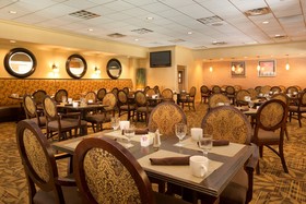Doubletree by Hilton Washington Meadow Lands Casino Area