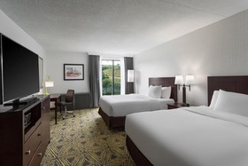 Doubletree by Hilton Washington Meadow Lands Casino Area