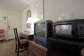 Motel 6 Washington, PA