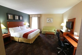 Holiday Inn Express Hotel & Suites West Chester