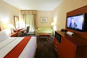 Holiday Inn Express Hotel & Suites West Chester