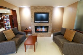 Holiday Inn Express Hotel & Suites West Chester
