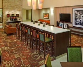 Hampton Inn & Suites Pittsburgh Waterfront West Homestead