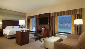 Hampton Inn & Suites Pittsburgh Waterfront West Homestead