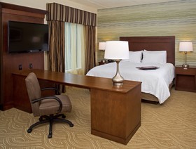 Hampton Inn & Suites Pittsburgh Waterfront West Homestead