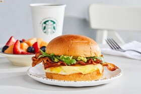 Courtyard by Marriott Providence / Warwick Airport