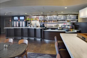 Courtyard by Marriott Providence / Warwick Airport