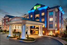 Holiday Inn Express Hotel & Suites Wareick-Providence
