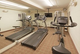 La Quinta Inn & Suites by Wyndham Warwick Providence Airport