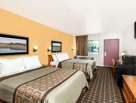 Days Inn by Wyndham Little River