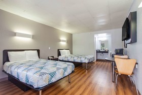 Motel 6 Walterboro, SC