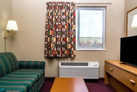Super 8 by Wyndham Beresford