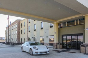 Comfort Suites University