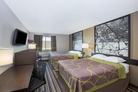 Super 8 by Wyndham Brookings