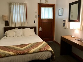 Chalet Motel
