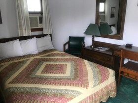 Chalet Motel