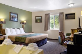 Econo Lodge Custer