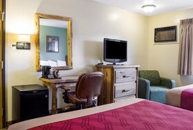Econo Lodge Custer