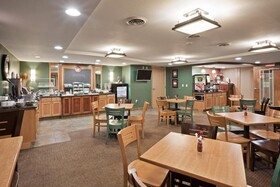 AmericInn by Wyndham Fort Pierre Conference Center