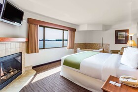 AmericInn by Wyndham Fort Pierre Conference Center