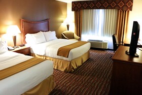 Holiday Inn Express Hotel & Suites Pierre - Fort Pierre