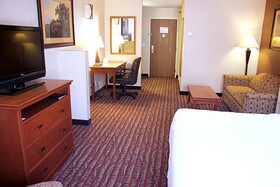 Holiday Inn Express Hotel & Suites Pierre - Fort Pierre