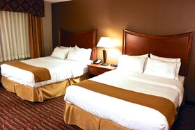 Holiday Inn Express Hotel & Suites Pierre - Fort Pierre