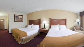 Holiday Inn Express Hotel & Suites Pierre - Fort Pierre