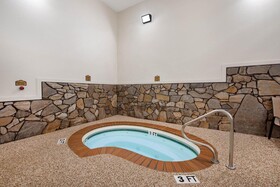 Super 8 by Wyndham Hill City/Mt Rushmore/ Area